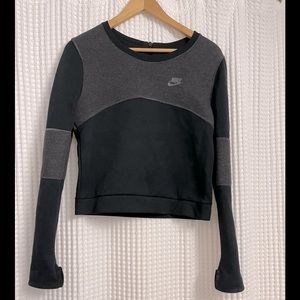 Nike Cropped Sweater